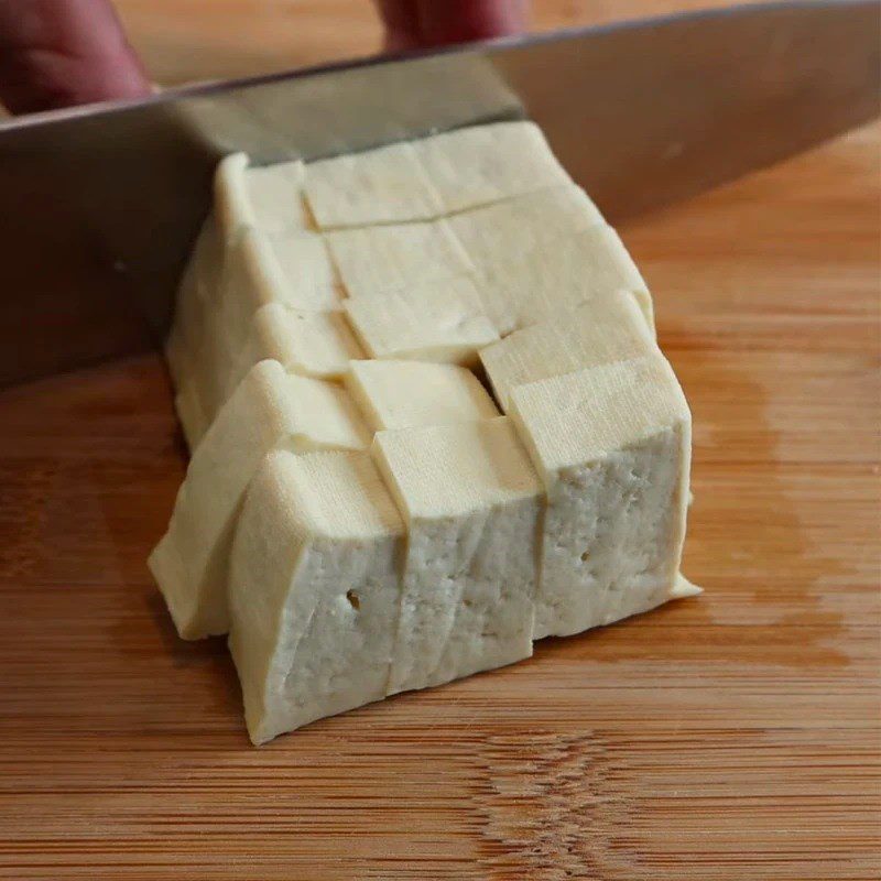 Step 1 Prepare the ingredients for Vegetarian Noodle Cake with Chicken Mushroom Filling