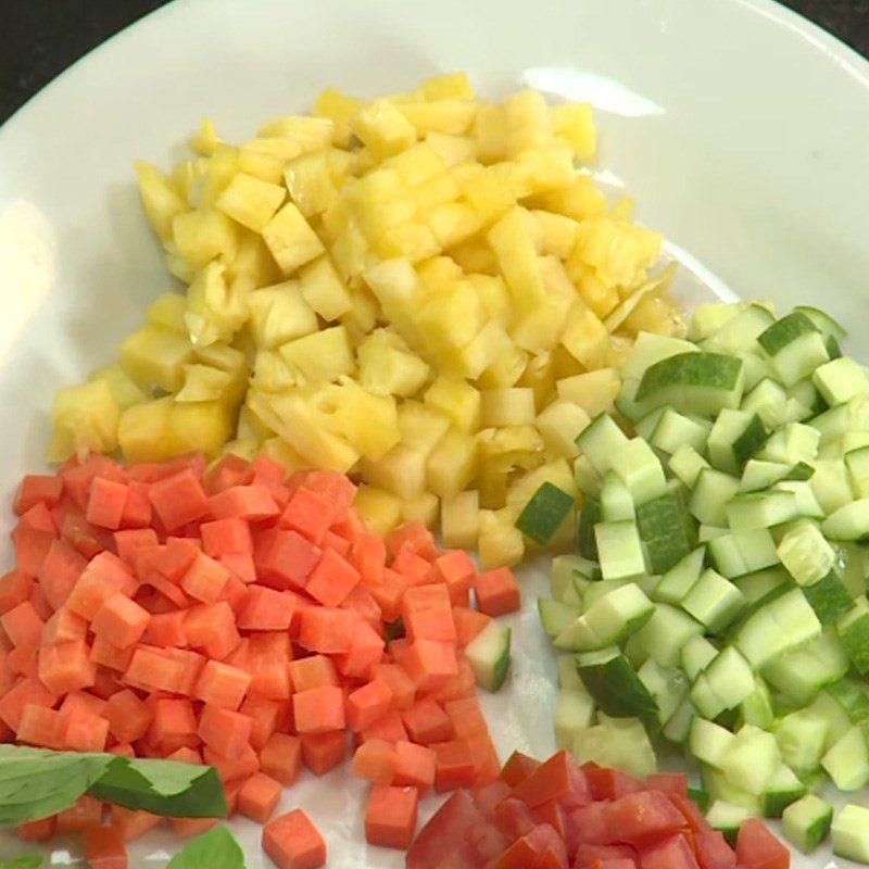 Step 1 Prepare the ingredients for Pineapple Salad