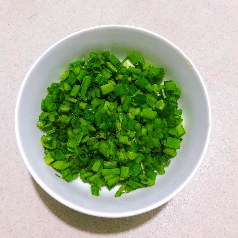 Step 1 Prepare the ingredients for Steamed Vegetarian Bread with Vegetables