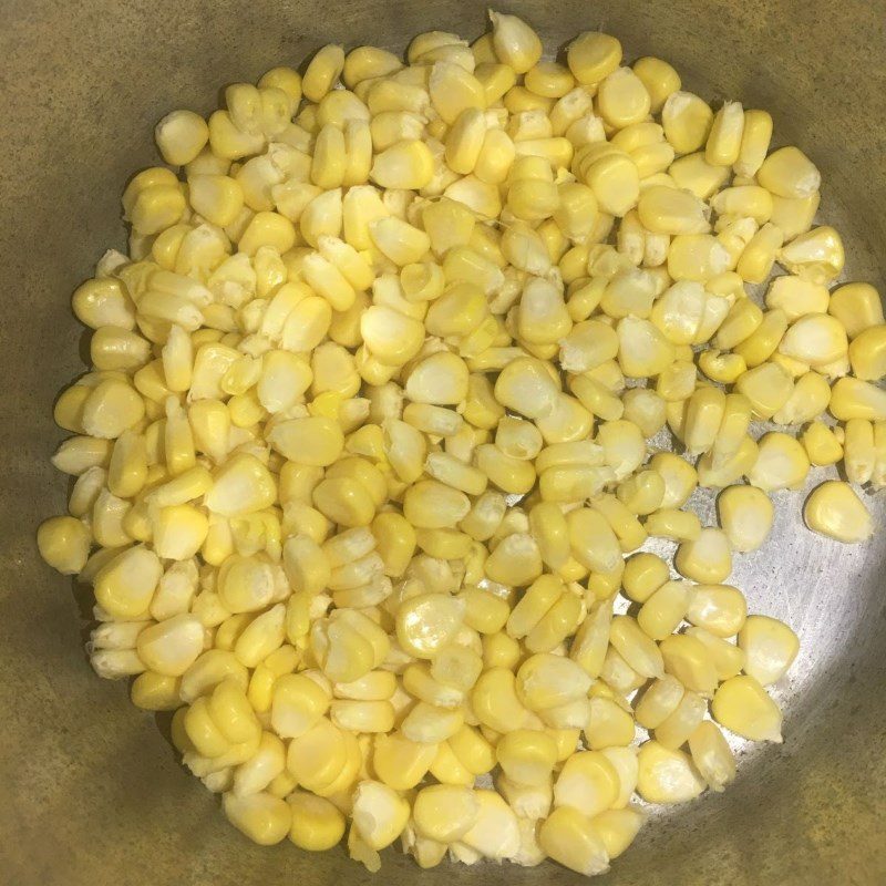 Step 1 Prepare the ingredients Corn - butter fried corn
