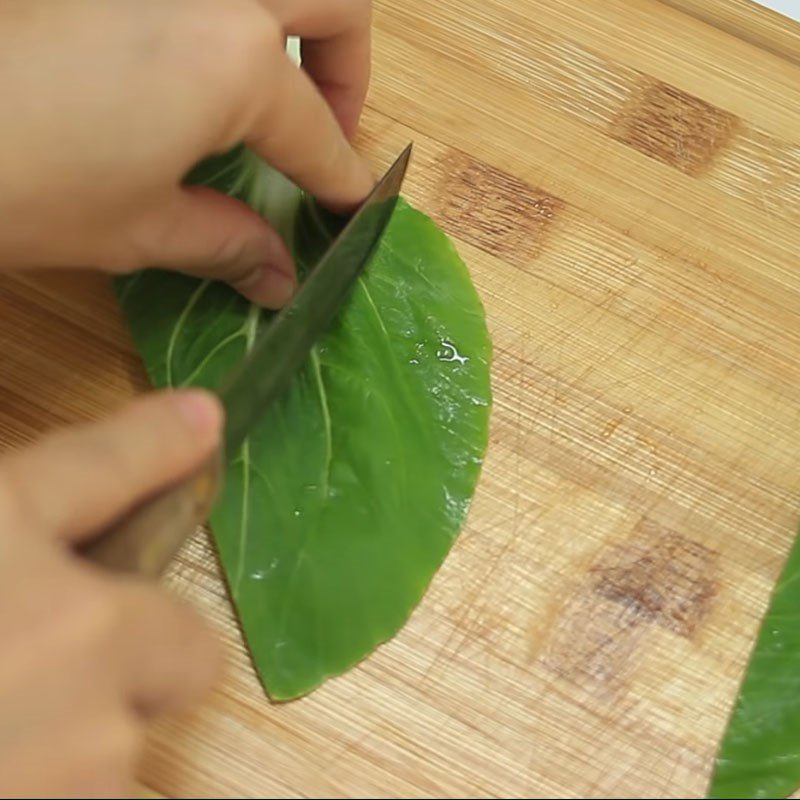 Step 1 Prepare the Ingredients for Steamed Chicken with Bok Choy