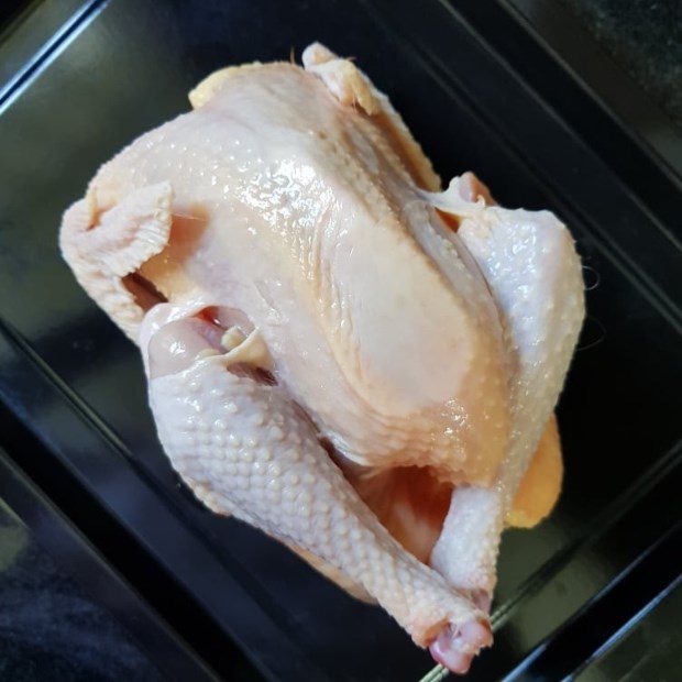 Step 1 Prepare the ingredients for Grilled Chicken with Mac Mat Leaves using an Oven