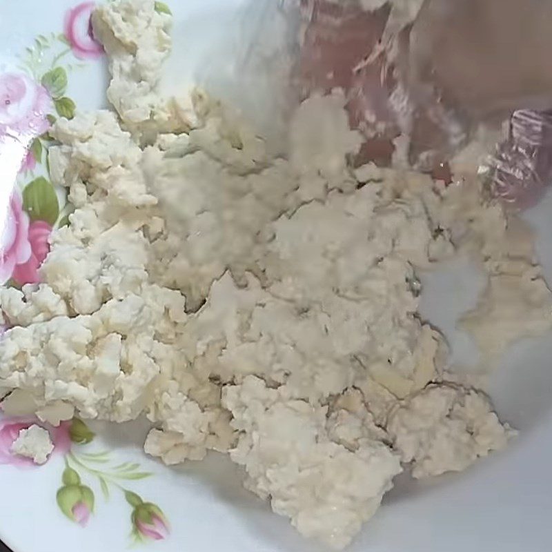 Step 1 Prepare the ingredients for vegetarian banh nam with mushroom filling