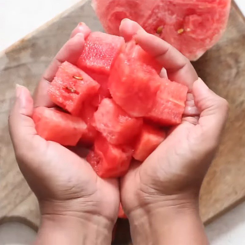 Step 1 Prepare the ingredients for watermelon mojito