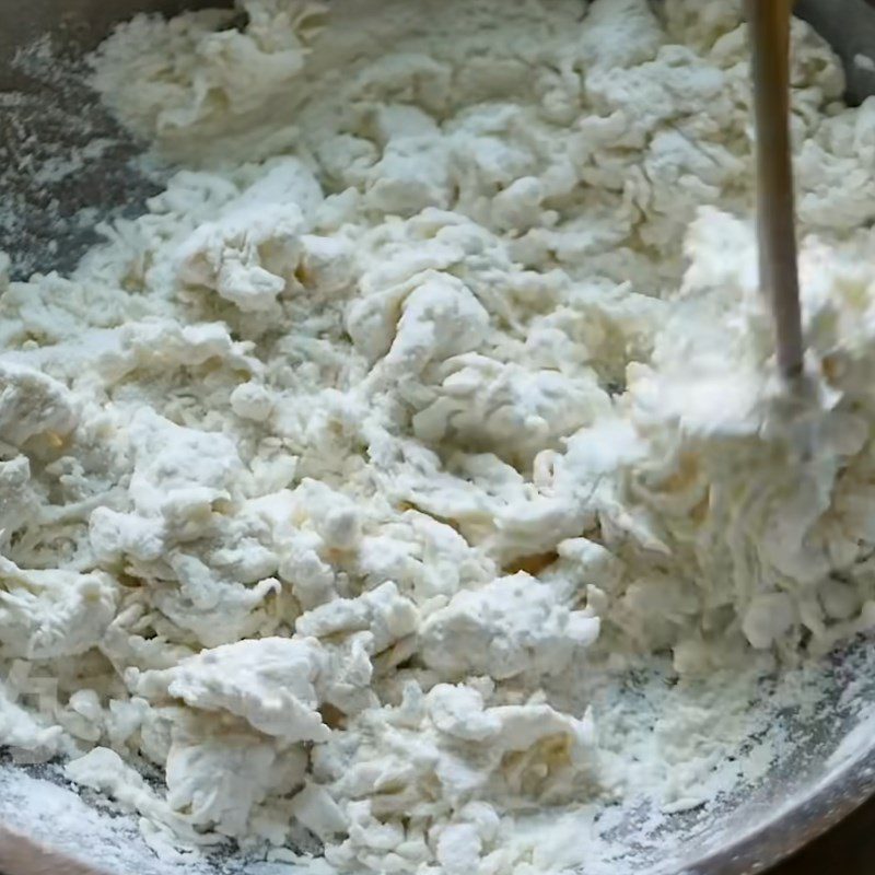 Step 1 Mix and knead the dough for Shrimp Stuffed Rice Rolls