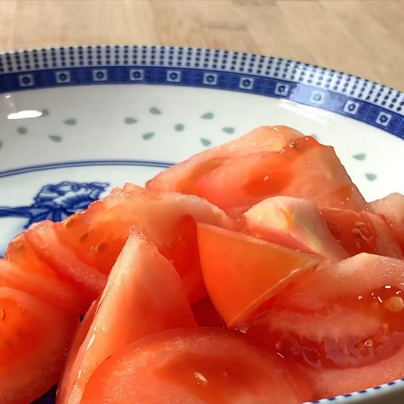 Step 1 Prepare the ingredients for Stir-fried Eggs with Vegetables