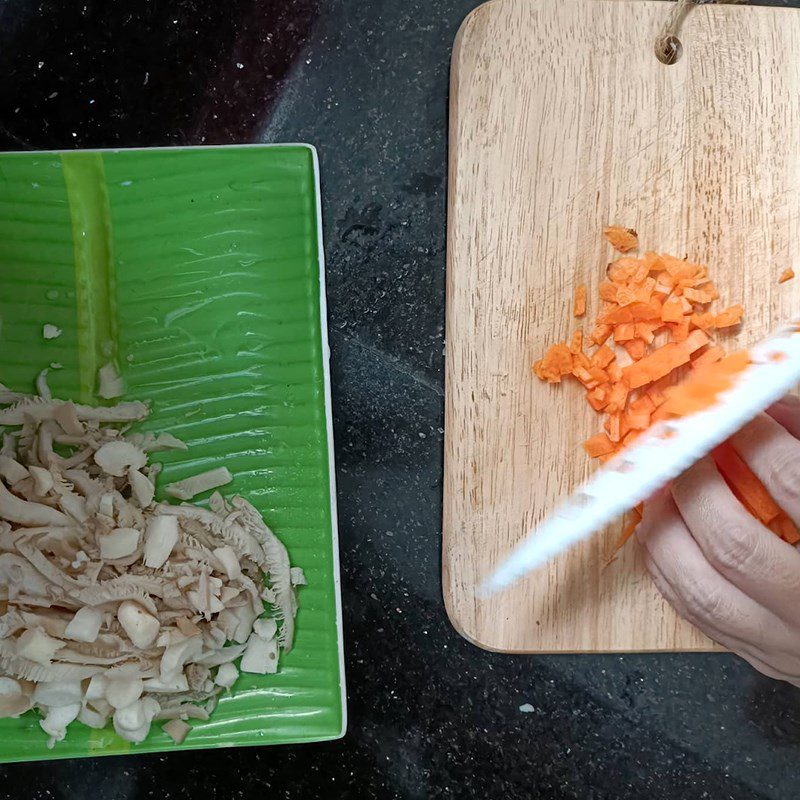 Step 1 Prepare ingredients for vegetarian noodle salad with mushrooms