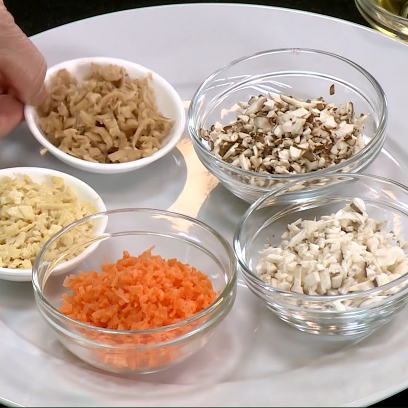 Step 1 Prepare the ingredients for Vegetarian Fried Rice with Mixed Ingredients