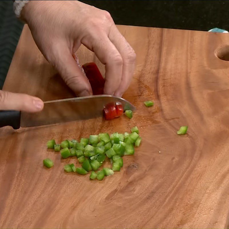 Step 1 Prepare the ingredients for Vegetarian Fried Rice with Mixed Ingredients