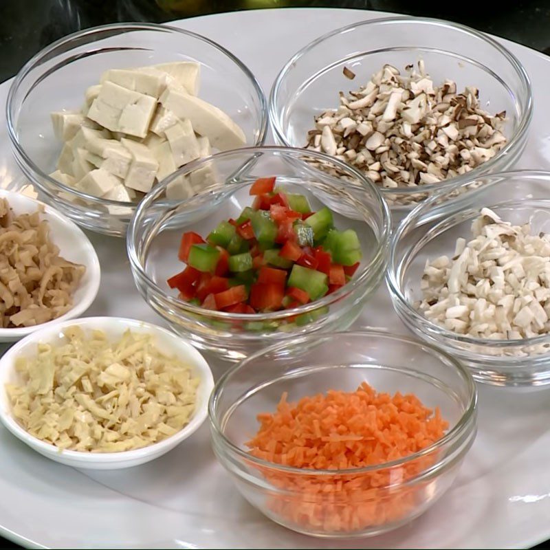 Step 1 Prepare the ingredients for Vegetarian Fried Rice with Mixed Ingredients