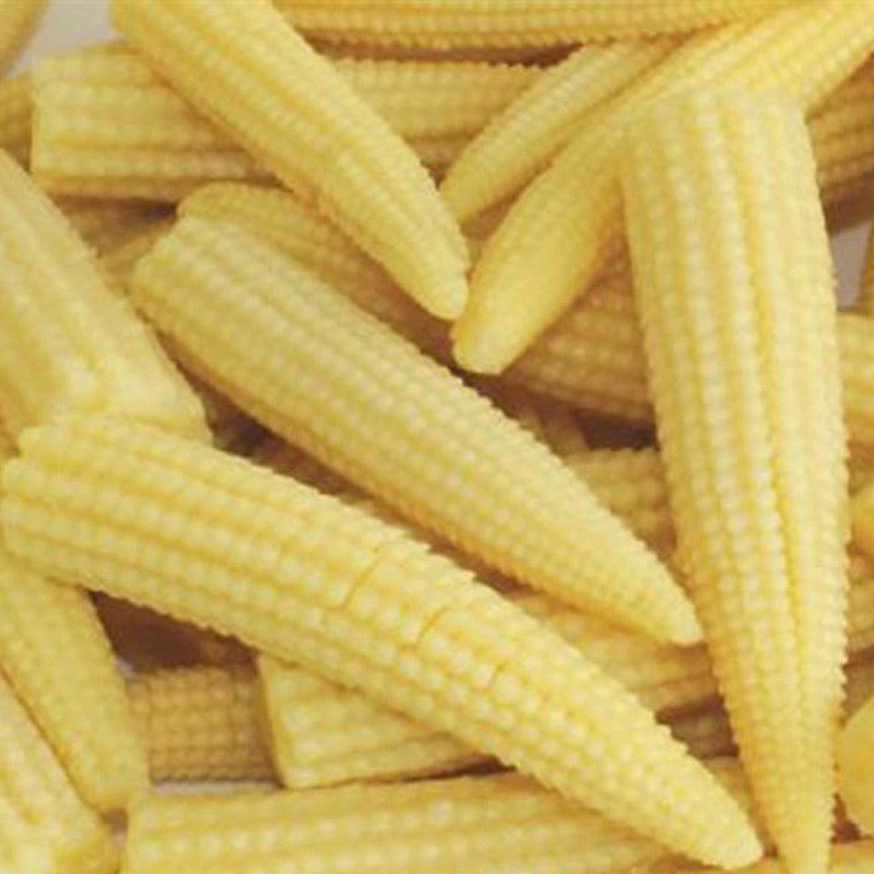Step 1 Prepare the ingredients for Sautéed Baby Corn with Green Beans