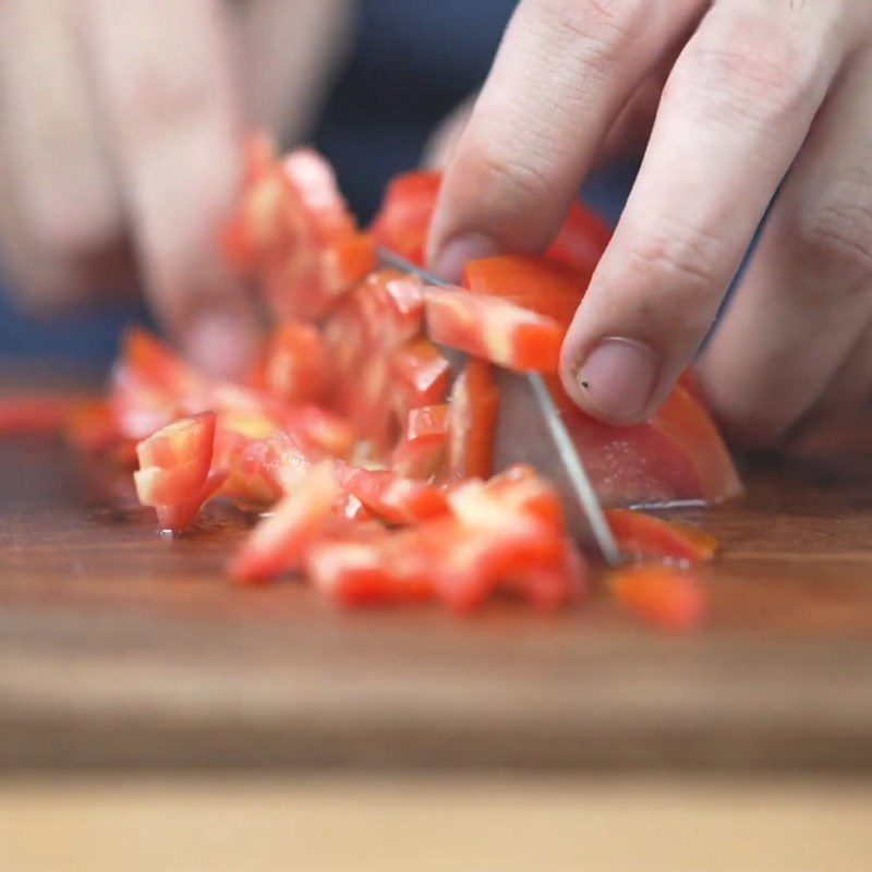 Step 1 Prepare the ingredients for Cheese Chicken Stir-Fried Noodles