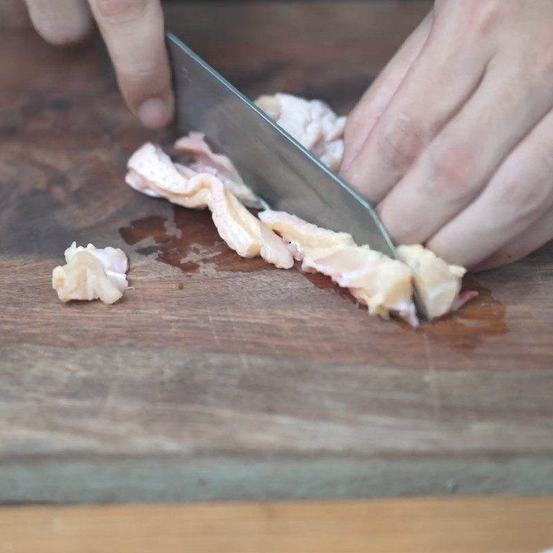 Step 1 Prepare the ingredients for Cheese Chicken Stir-Fried Noodles