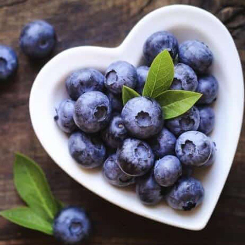 Step 1 Prepare the ingredients for blueberry mojito