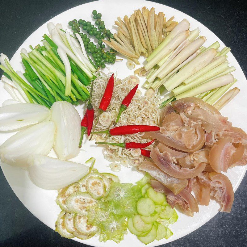 Step 1 Prepare ingredients for Beef Tendon Steamed with Ginger and Lemongrass