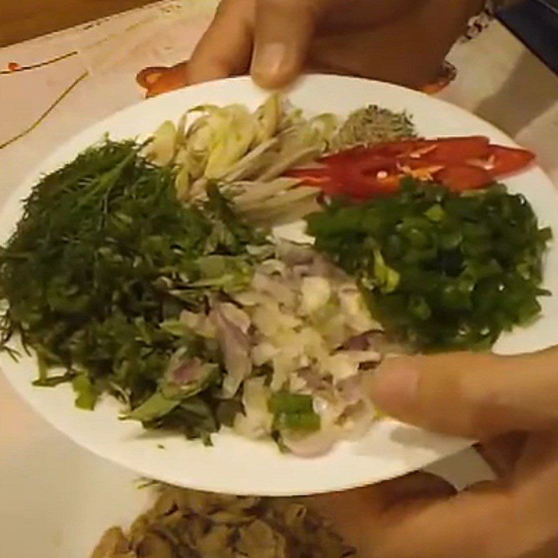 Step 1 Prepare the Ingredients for Stir-Fried Clams with Lemongrass and Chili