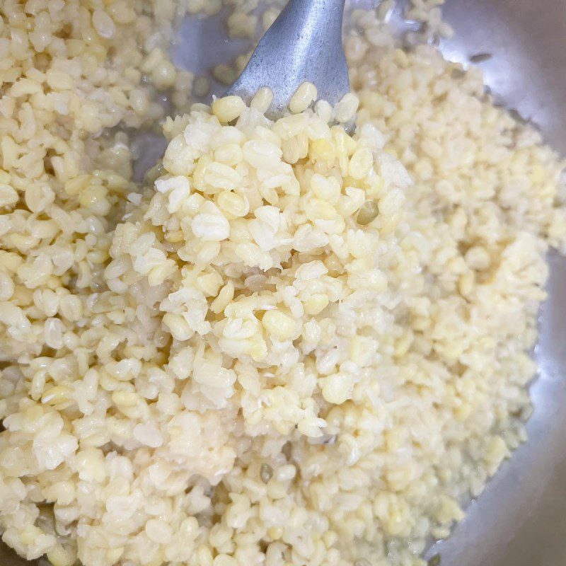 Step 1 Soak and cook mung beans Mooncake with mung bean filling