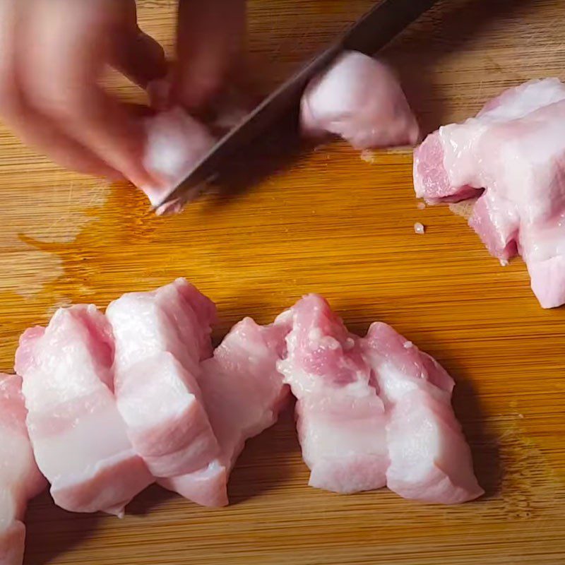 Step 1 Prepare fish and pork Red tilapia with pickled vegetables