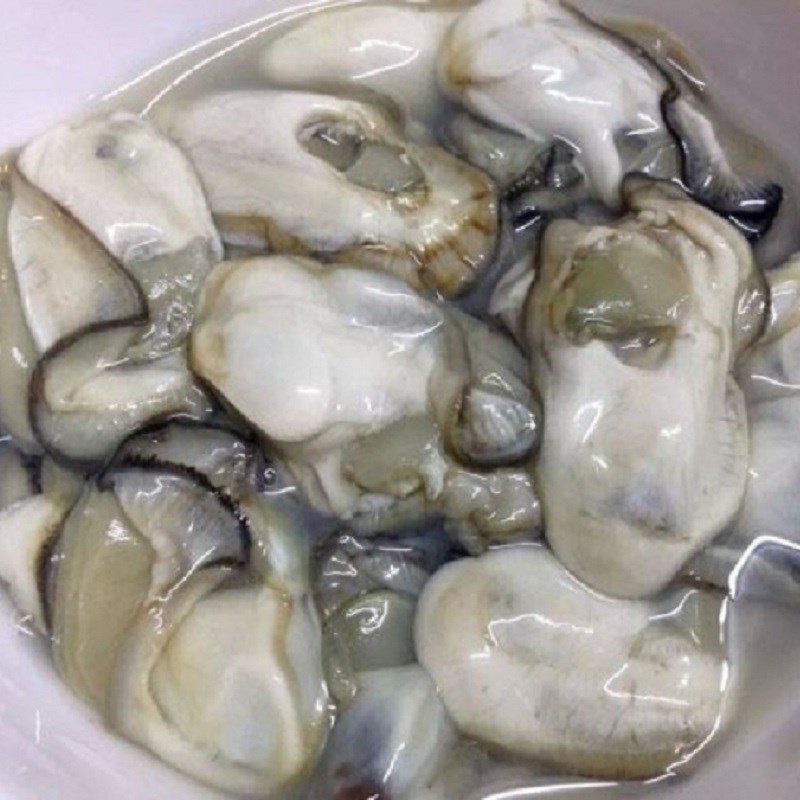 Step 1 Prepare the Ingredients for Stir-fried Ground Melon with Garlic and Oysters