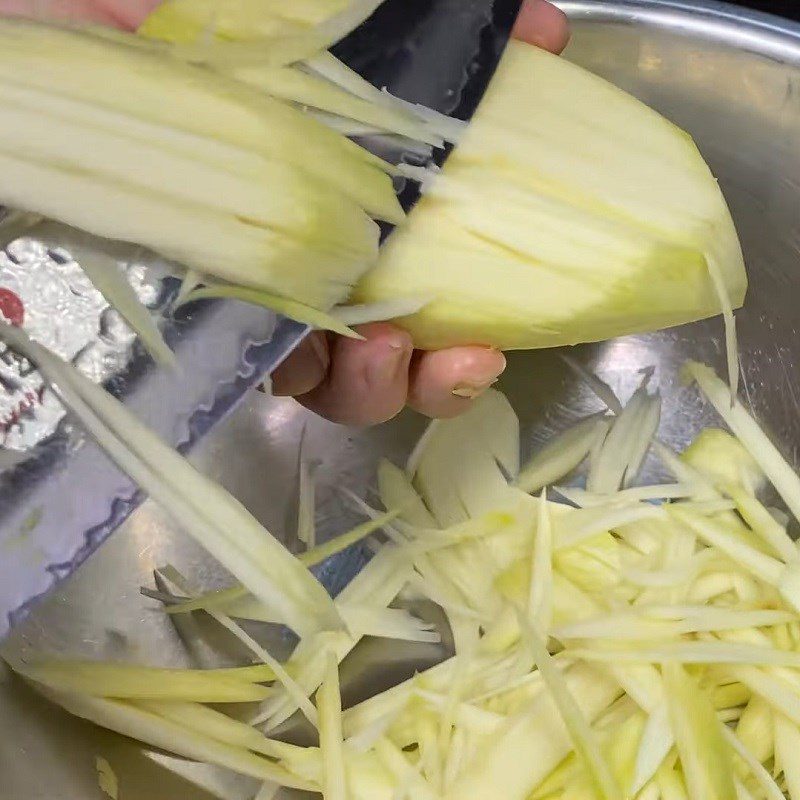 Step 1 Prepare the ingredients for Mango Salad with Crab