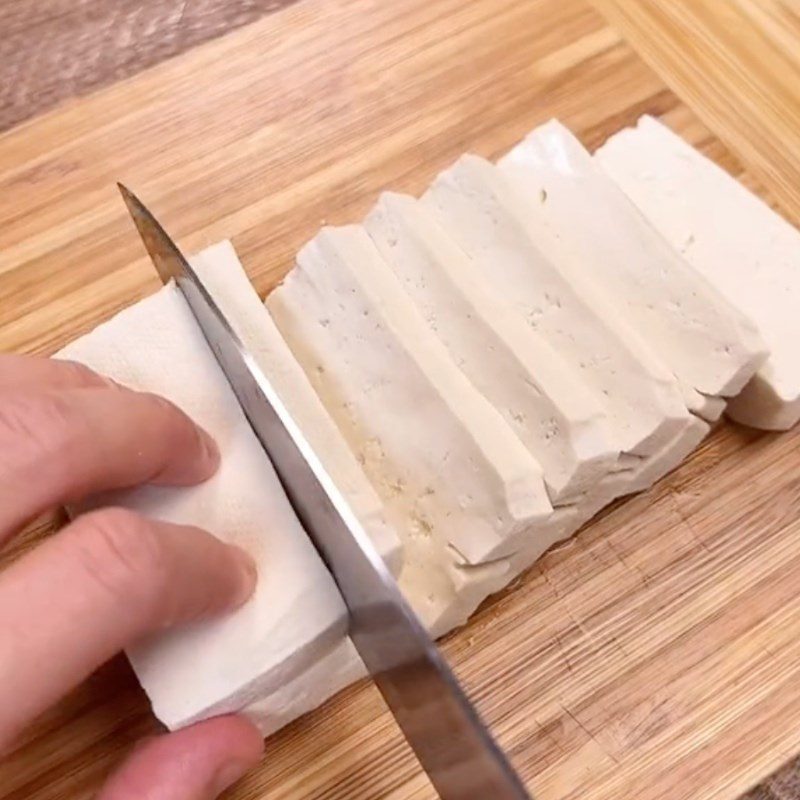 Step 1 Prepare the ingredients for Vegetarian Tofu in Tomato Sauce (Recipe shared by Tiktok Vegetarian Kitchen XANH)