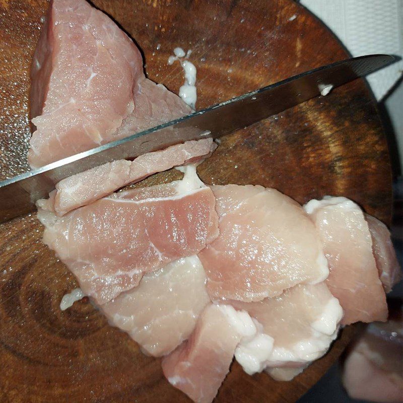 Step 1 Prepare ingredients for Braised Pork Thigh with Pepper