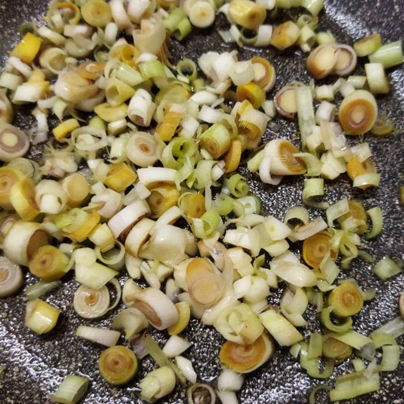Step 1 Prepare the ingredients for Stir-fried fish cake with lemongrass and chili
