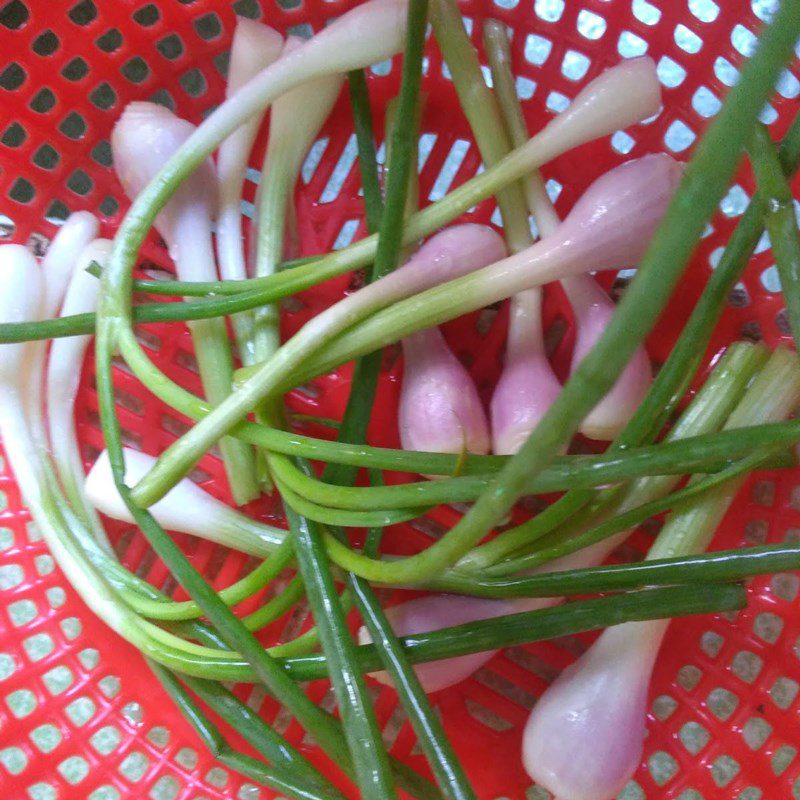 Step 1 Prepare and marinate fish for Diêu Hồng Leaf Soup