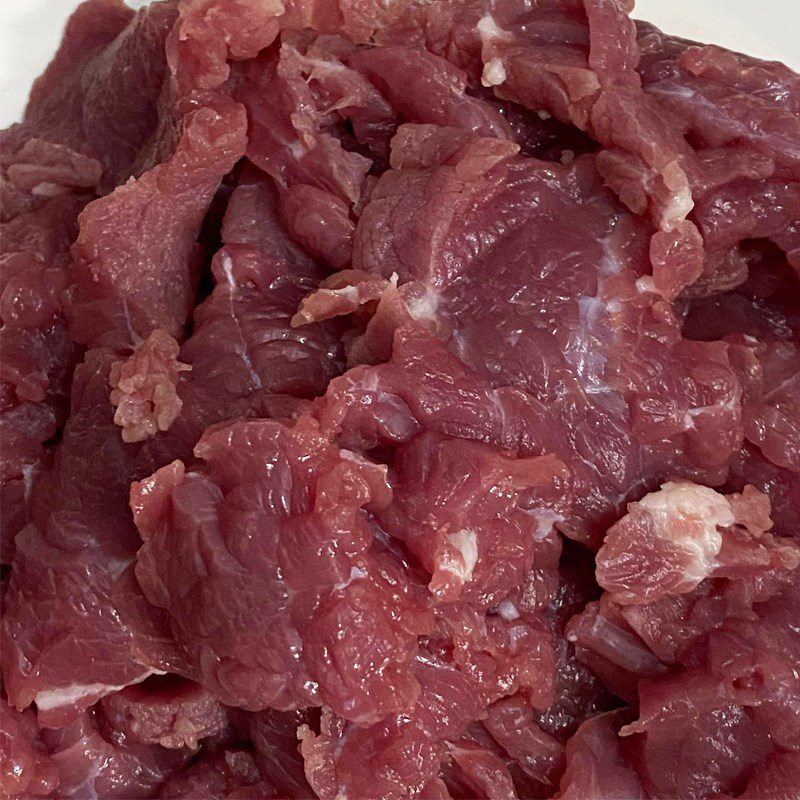 Step 1 Prepare the ingredients for Stir-fried Noodles with Beef in Tomato Sauce