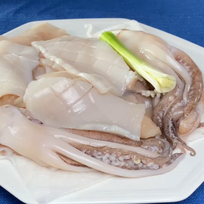 Step 1 Prepare ingredients for Squid Cake