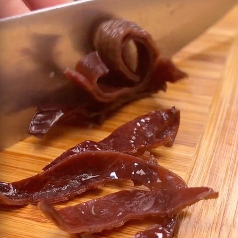 Step 1 Prepare ingredients for Stir-fried noodles with pickled mustard greens (Recipe shared by Tiktok Vegetarian Kitchen XANH)