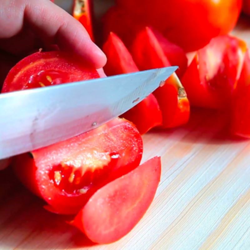 Step 1 Prepare Ingredients for Sour Starfruit Soup (Vegetarian)