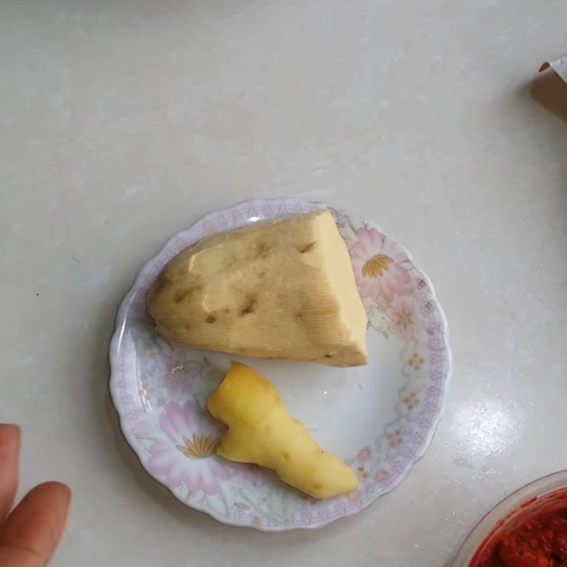 Step 1 Prepare the ingredients for Gấc sticky rice dumplings with mung bean filling