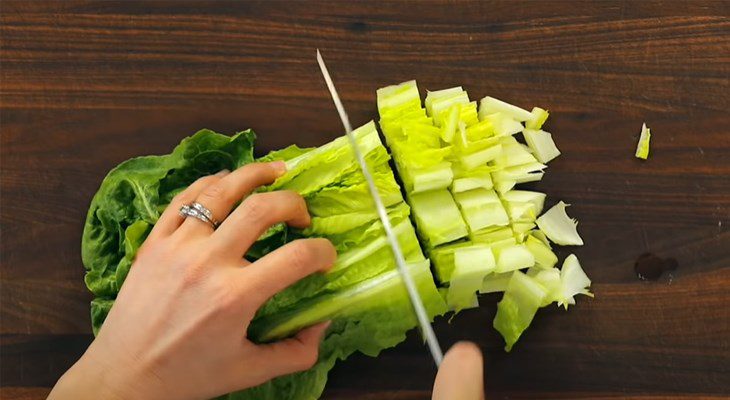 Step 3 Preparing other ingredients for Cobb salad