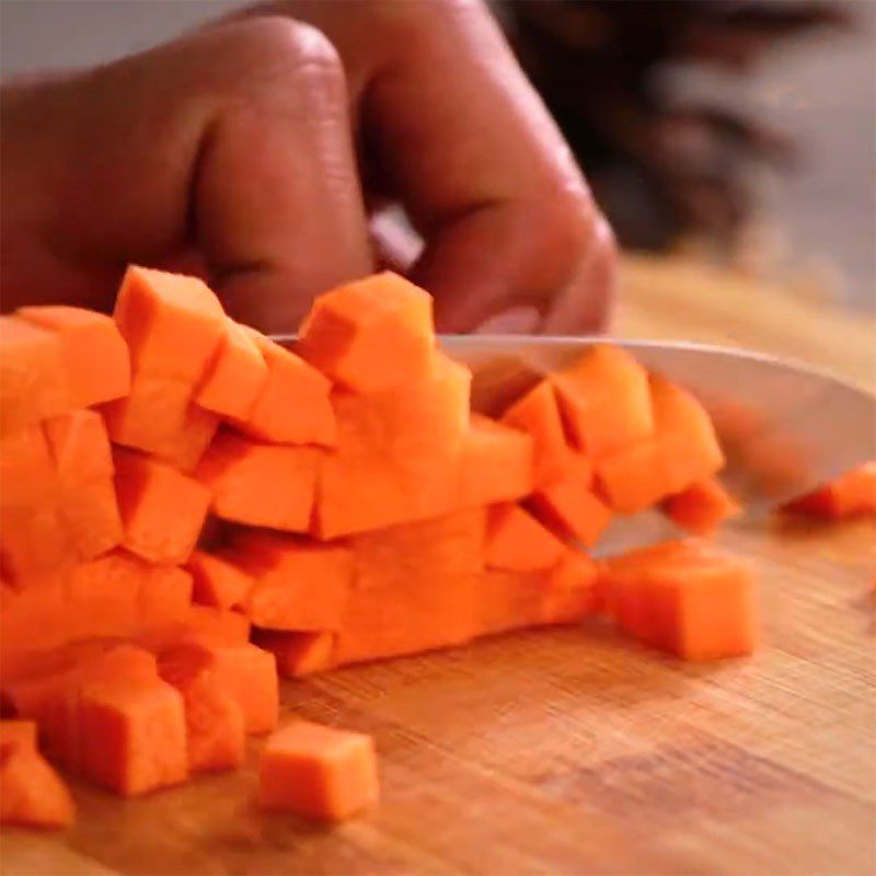 Step 2 Prepare other ingredients Soft tofu with minced beef sauce
