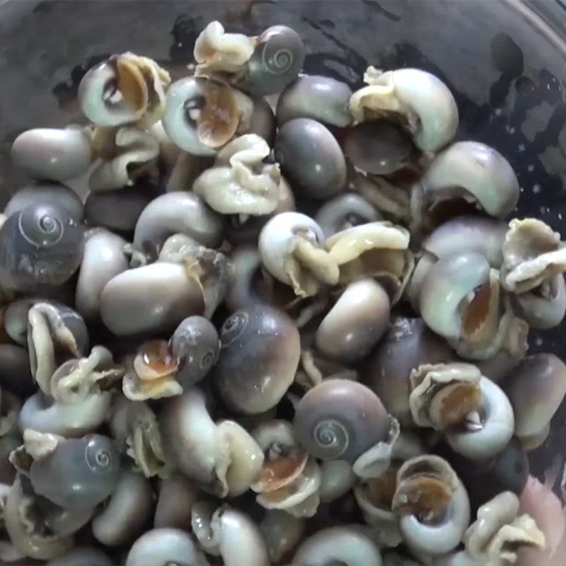 Step 1 Prepare the snails Garlic Butter Snails