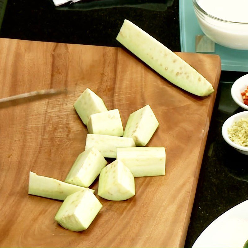 Step 1 Prepare the Vegetables for Spicy Sour Vegetable Curry