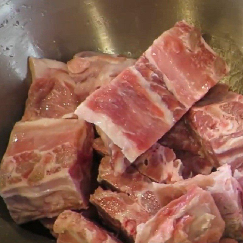 Step 1 Prepare the pork ribs for Korean potato soup