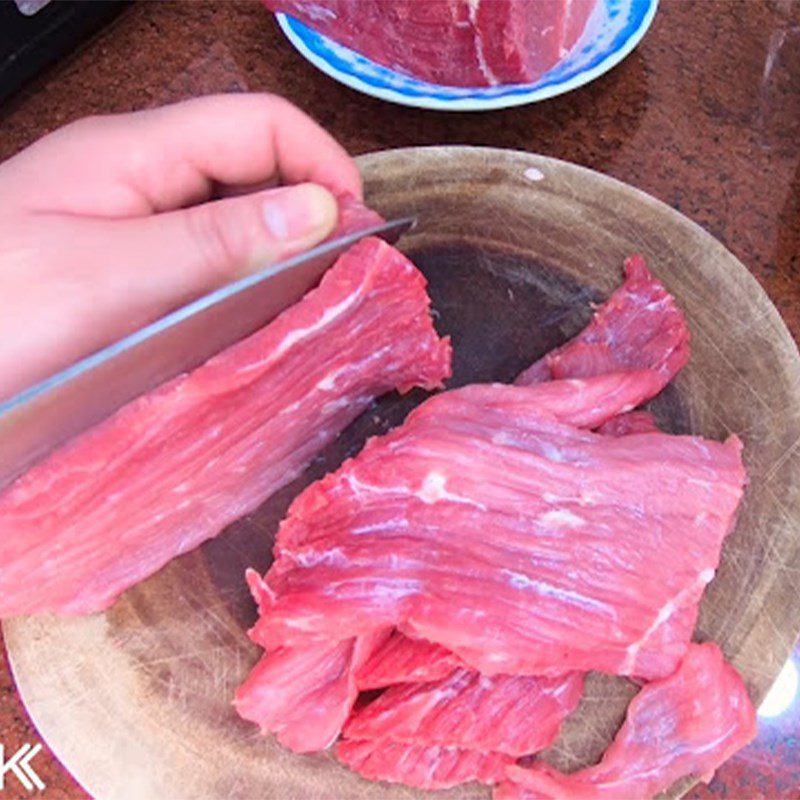 Step 1 Prepare the beef for Sun-Dried Beef