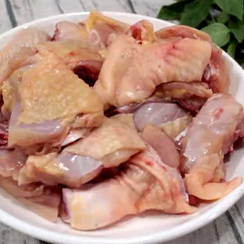 Step 1 Prepare the chicken for Chicken with Basil Leaves