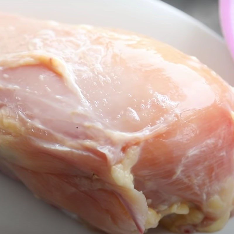 Step 1 Prepare chicken and ingredients for crispy sticky rice chicken