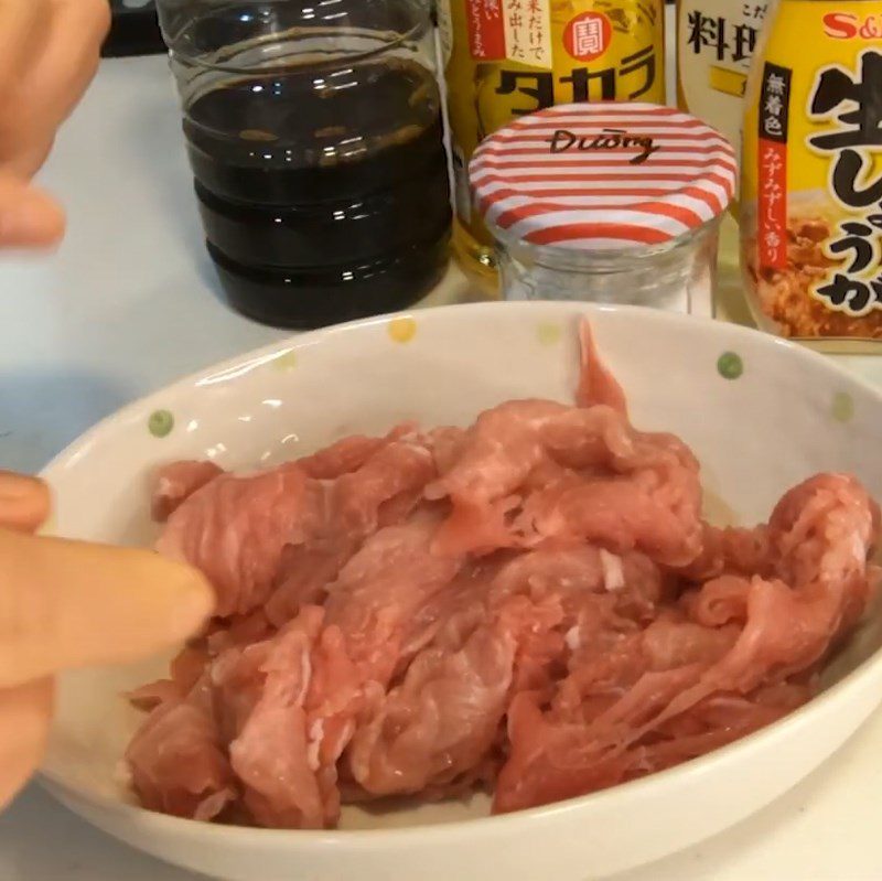 Step 1 Prepare the pork Ginger stir-fried pork