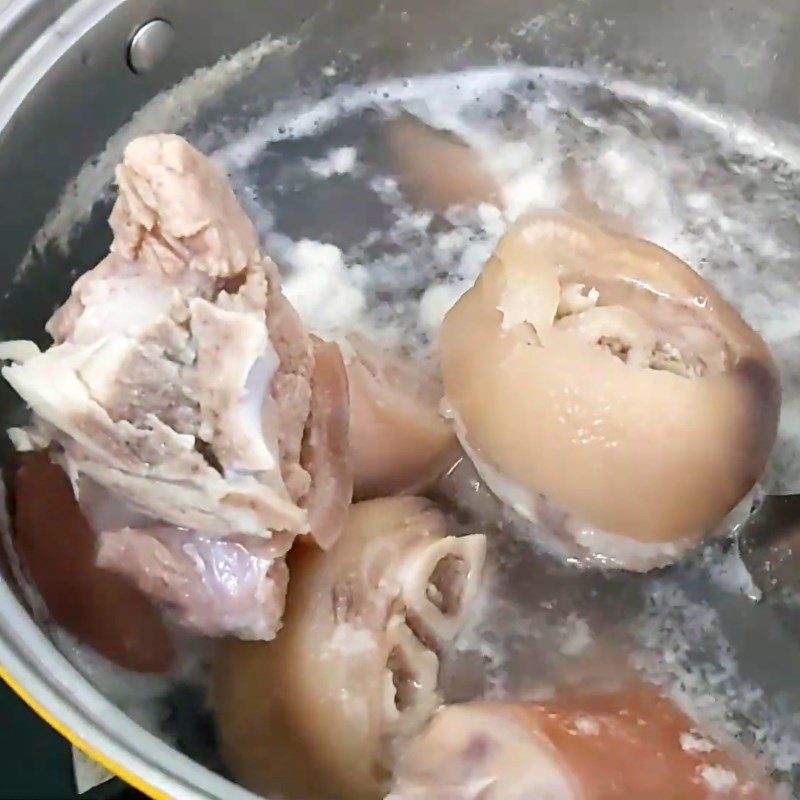 Step 2 Prepare and blanch pork leg for Hủ tiếu giò heo