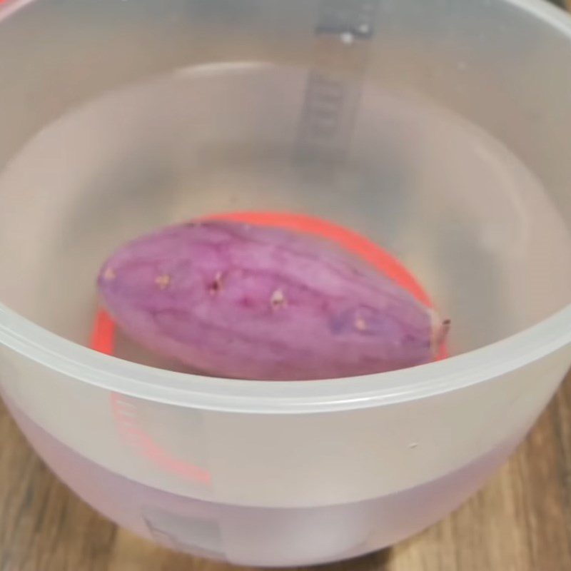 Step 1 Prepare and steam purple sweet potato Purple Sweet Potato Cake