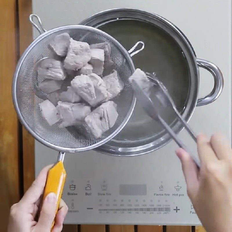 Step 1 Preparation and boiling the pork for Pork Floss