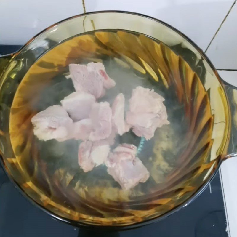 Step 2 Preparation and cooking the rib broth for Abalone Mushroom Porridge for babies