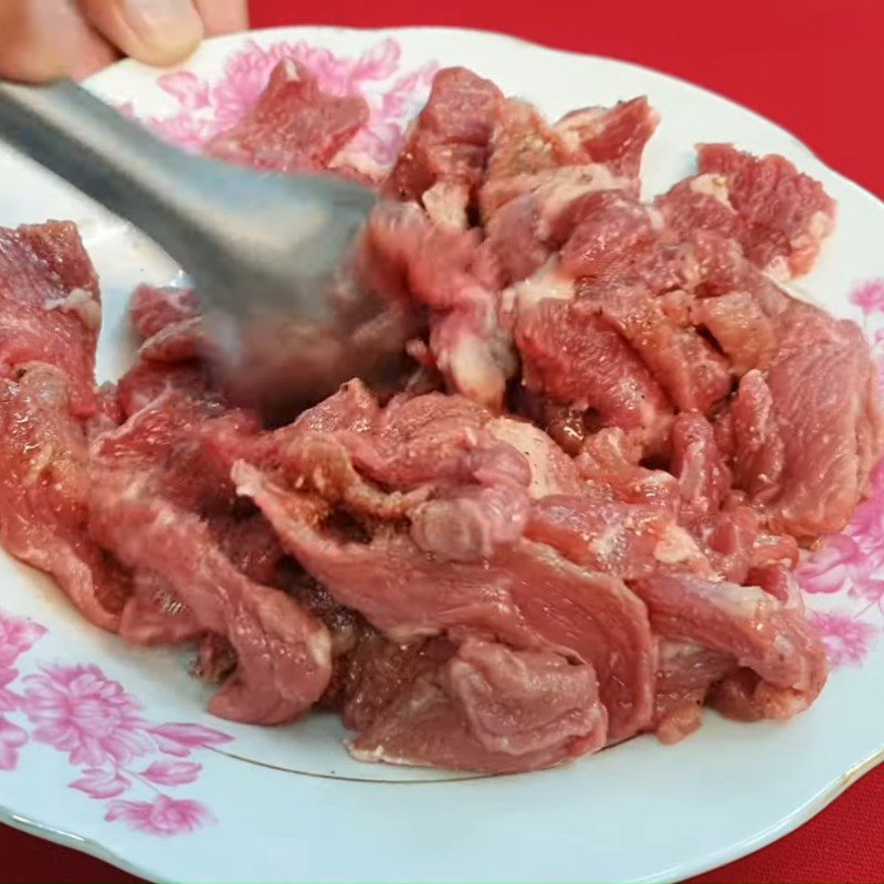 Step 1 Prepare and marinate the beef Pineapple Beef Stir-Fry