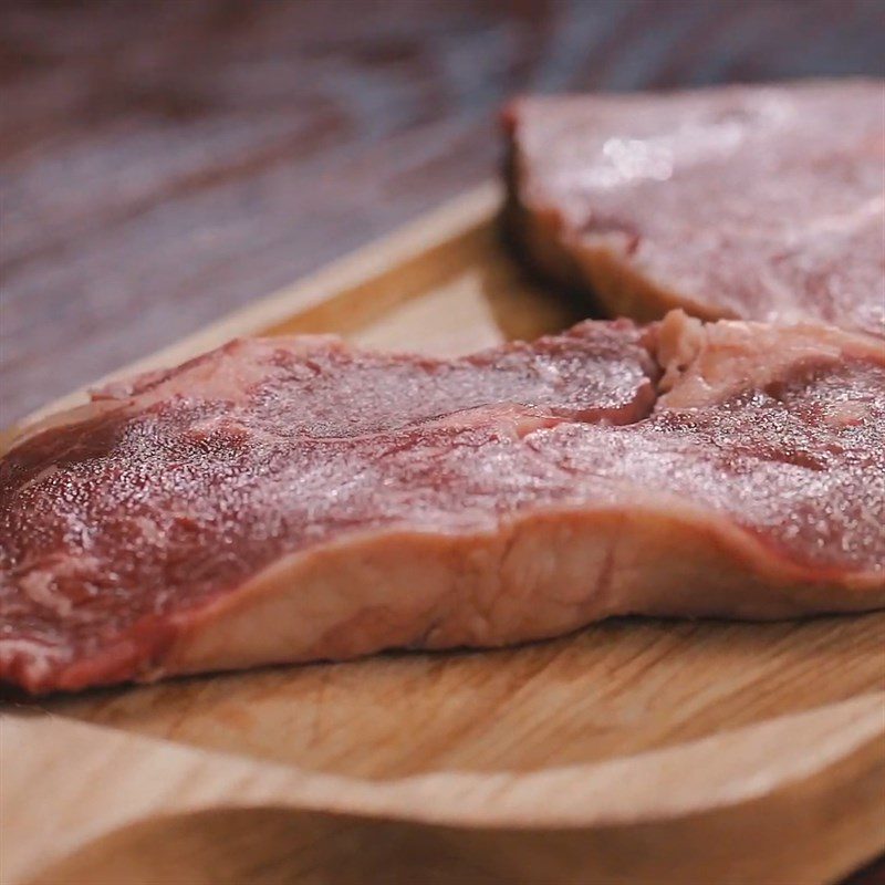 Step 1 Prepare and marinate the beef Garlic Butter Steak