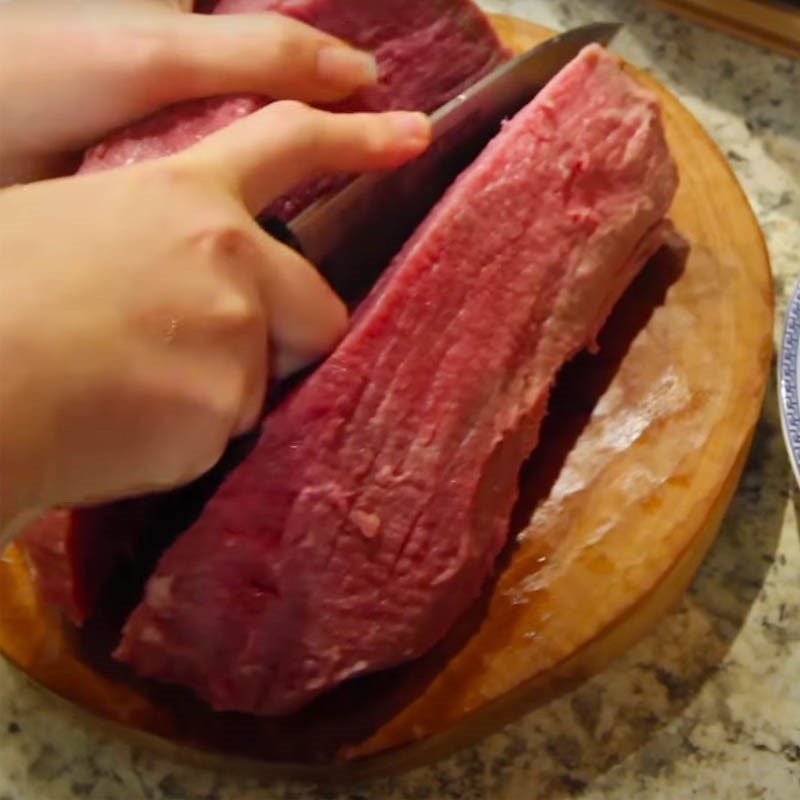 Step 2 Prepare and Marinate the Beef Thai Beef Salad with Five Colors