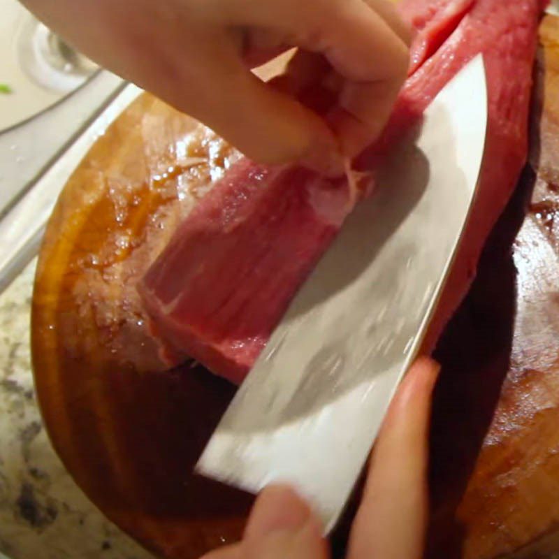 Step 2 Prepare and Marinate the Beef Thai Beef Salad with Five Colors